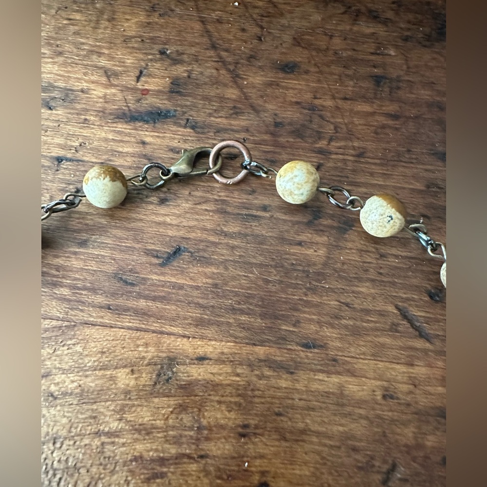 Circle pendant beaded necklace - Picture 7 of 7